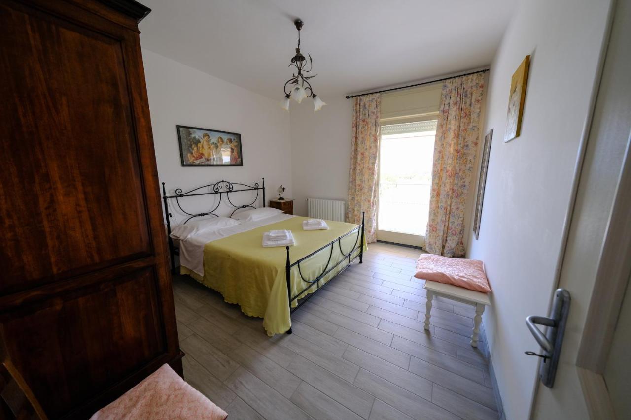 Agriturismo Casale Del Contadino Больсена Экстерьер фото